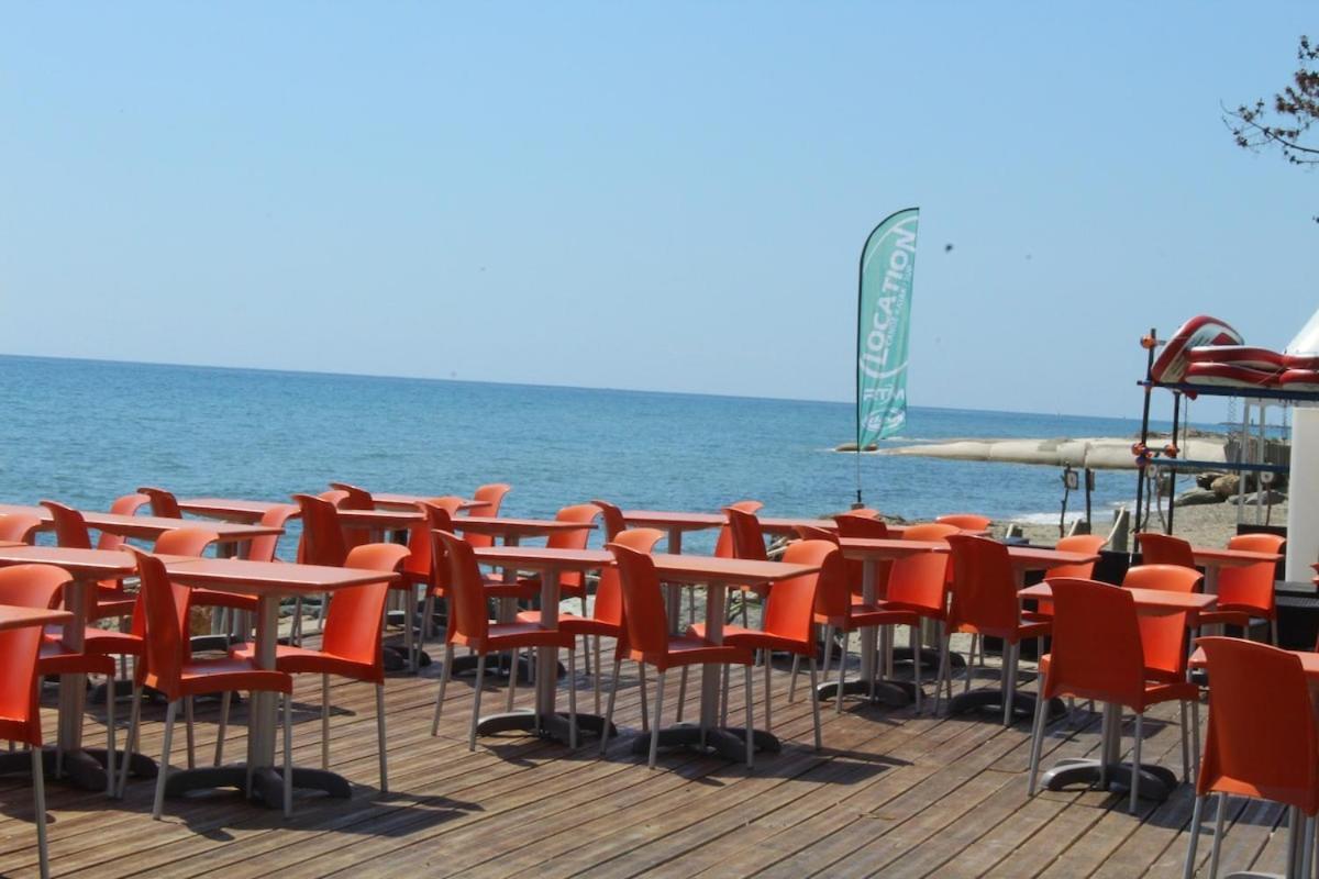 Bord de mer, pieds dans l'eau, vue panoramique Villa San Nicolao Bagian luar foto