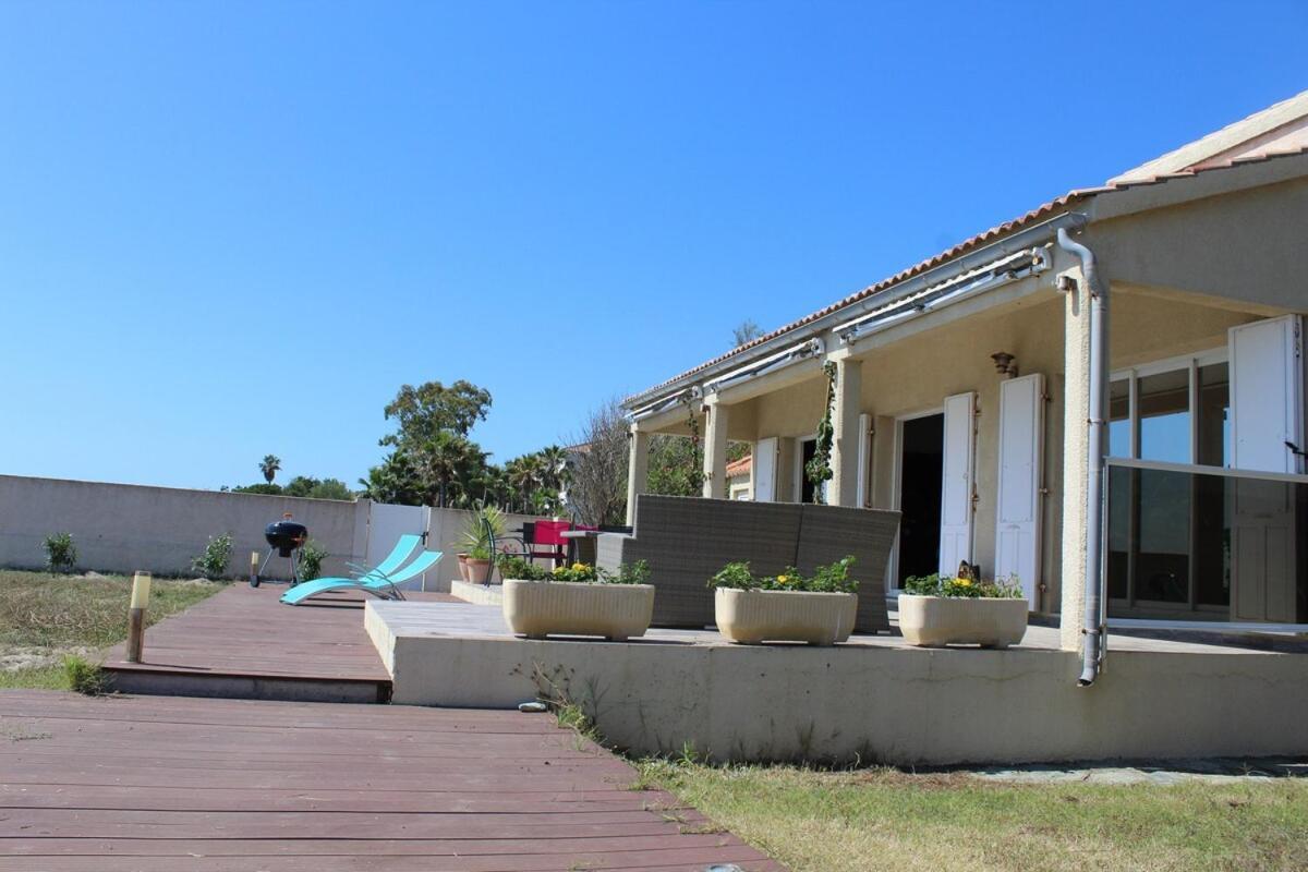 Bord de mer, pieds dans l'eau, vue panoramique Villa San Nicolao Bagian luar foto